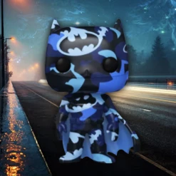 DC Funko Pop! Batman (Blue & Black Camo) (Artist Series)(with Pop! Hard Stack) #04